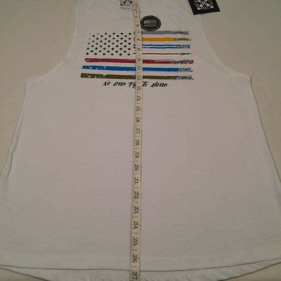 Howitzer White First Responder USA Flag Tank Women XL NWT 2A WethePeople Freedom - Picture 7 of 7